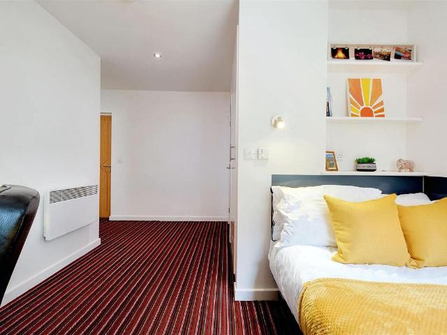 Studio for rent in Pinfold, Leicestershire