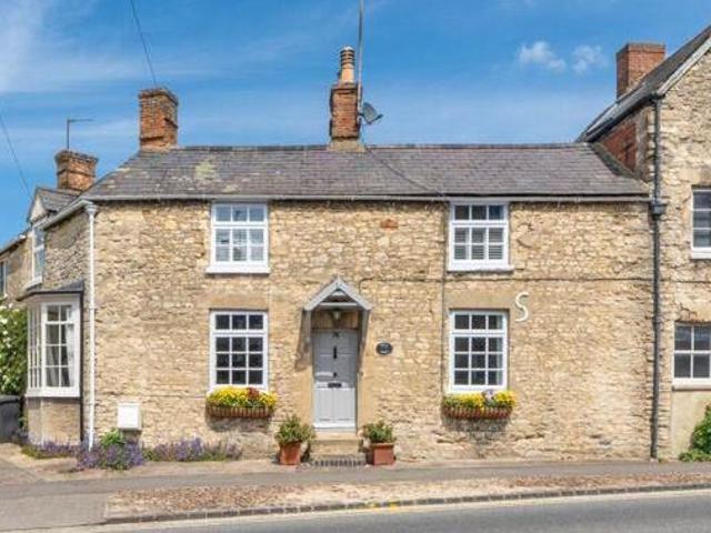 House for sale in Black Bourton, Oxfordshire