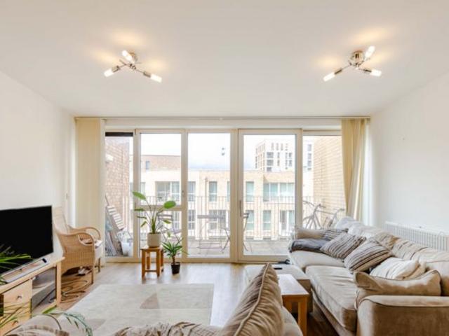 House for rent in Bromley-by-Bow, Poplar Grove
