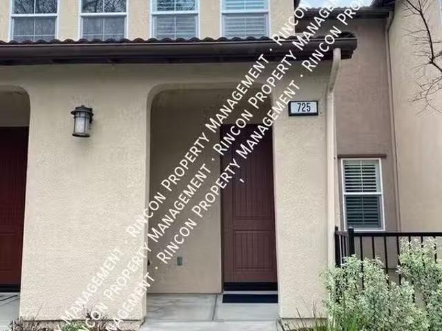 House for rent in Oxnard