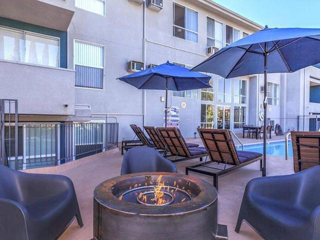 Apartment for rent in North Hollywood Neighborhood Council District, Canoga Park