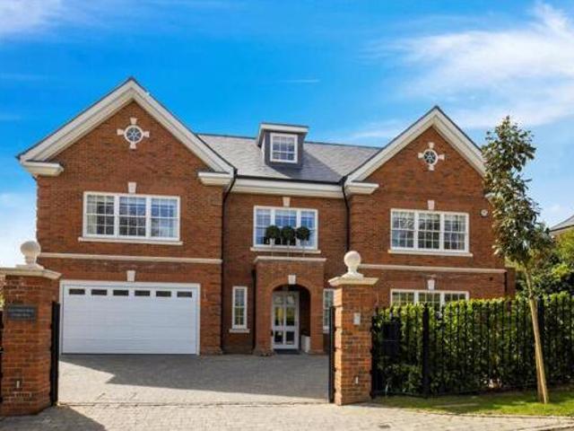 House for sale in Leatherhead, Mole Valley