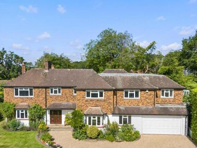House for sale in Pachesham Park, Surrey