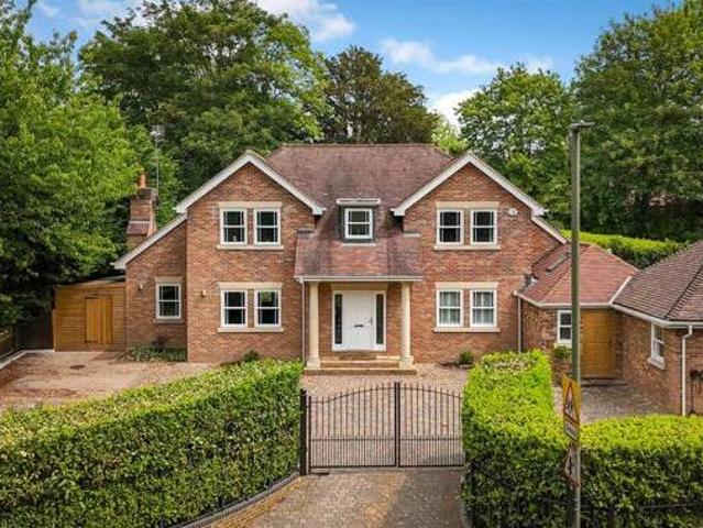 House for sale in Leatherhead, Mole Valley