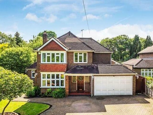 House for sale in Leatherhead, Mole Valley