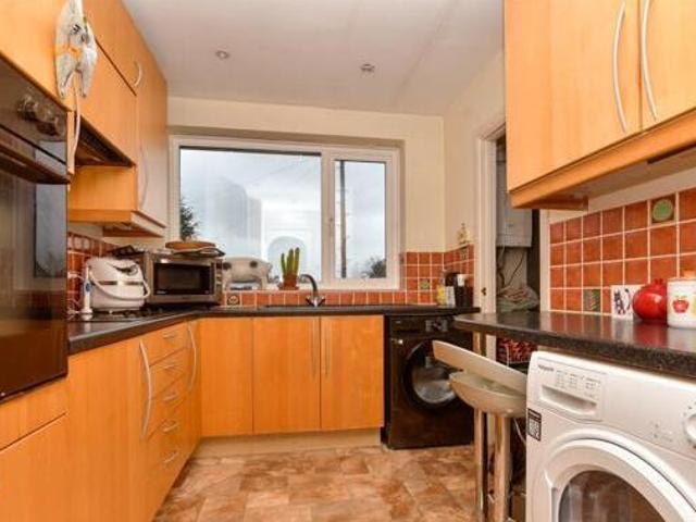House for sale in Hillview, Surrey