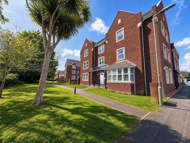 Apartment for rent in Downend, Fareham