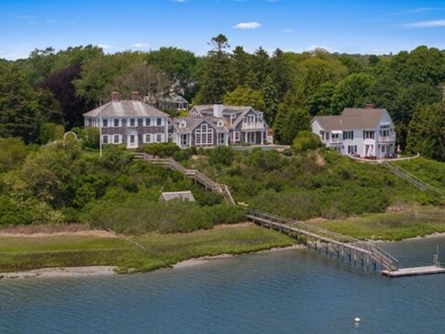 House for sale in Chatham