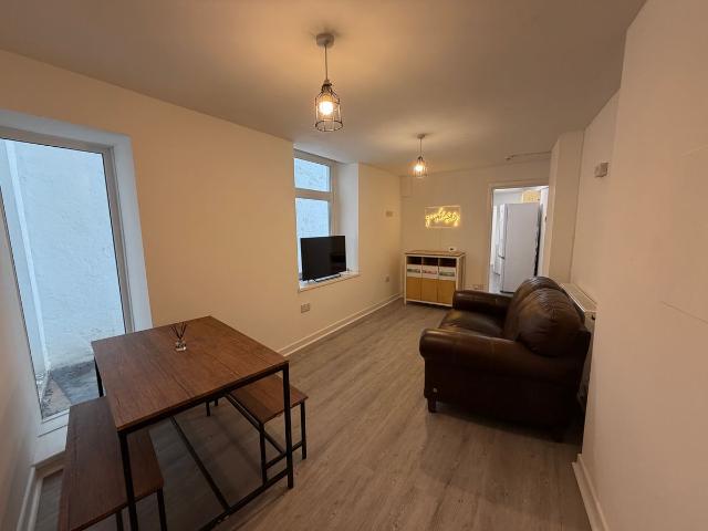 Apartment for rent in Mount Pleasant, Nangreaves