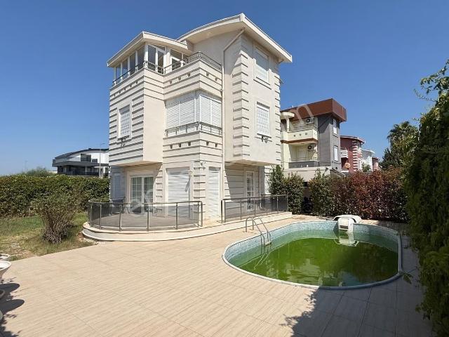 Kadriye Mahallesi, Serik içerisinde satılık Villa