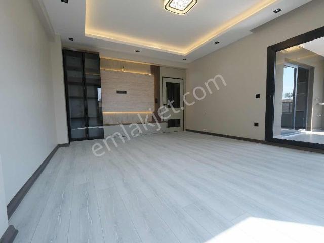 Yüreğir, Adana içerisinde satılık mülk