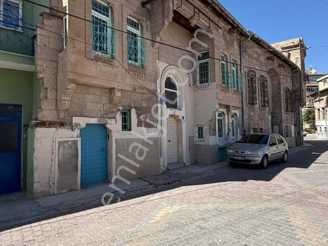 Develi, Kayseri içerisinde satılık Villa
