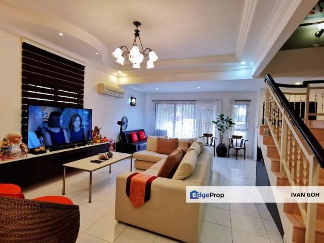 House for sale in Malaka