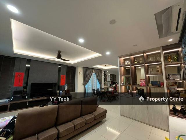 Residential House for sale in Malaka