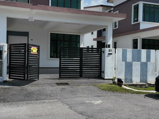 Residential House for sale in Malaka