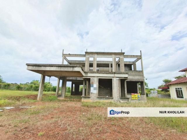 House for sale in Malaka