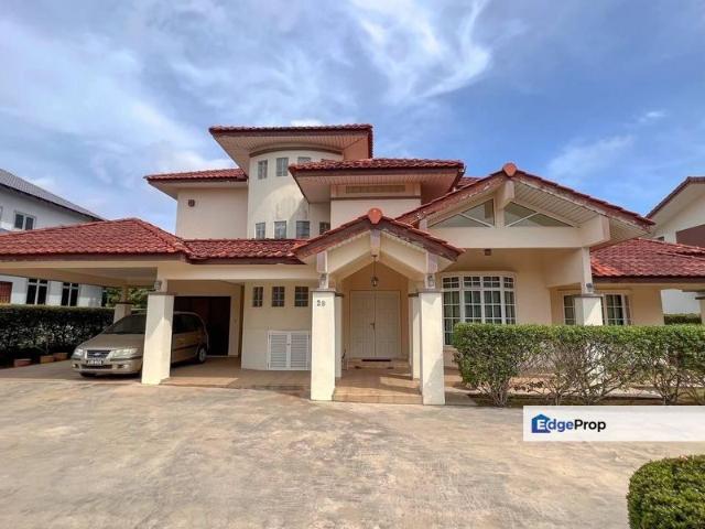 House for sale in Malaka
