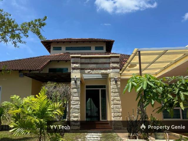 Bungalow for rent in Malaka