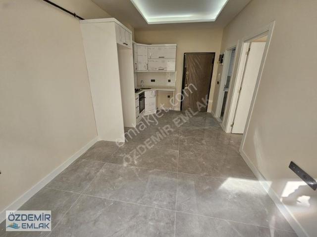 Kasımpaşa Mahallesi, Menderes içerisinde kiralık mülk