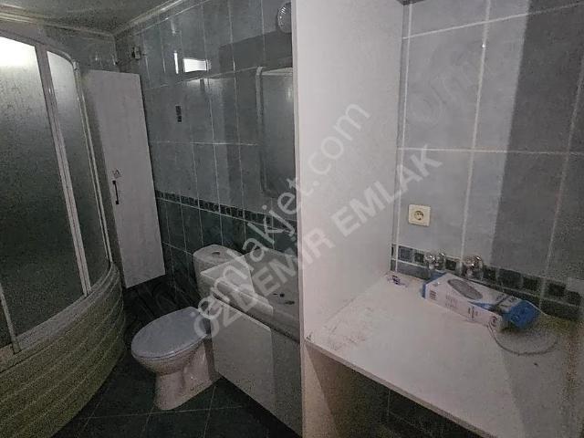 Gaziemir, İzmir içerisinde satılık mülk