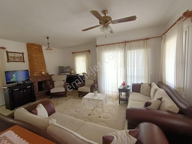 Menderes, İzmir içerisinde kiralık Villa
