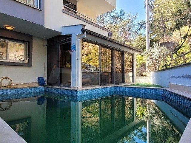 Menderes, İzmir içerisinde satılık Villa