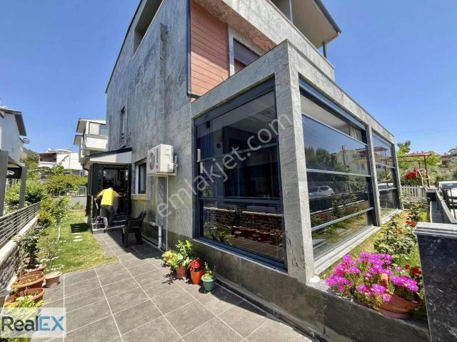 Menderes, İzmir içerisinde satılık Villa