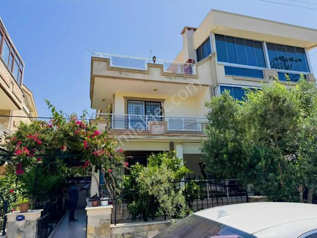 Menderes, İzmir içerisinde satılık Villa