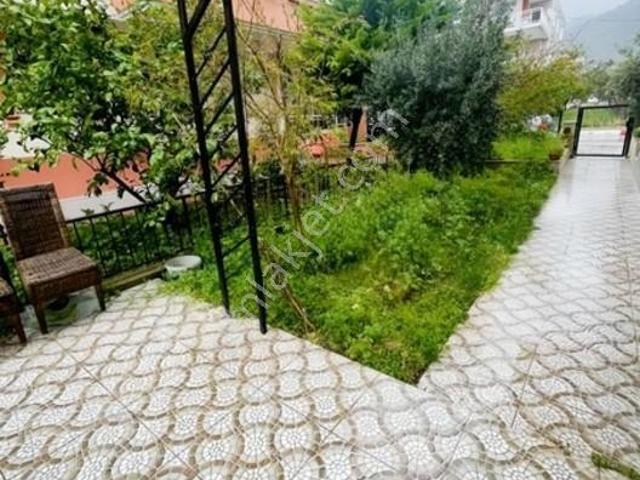 Orta Mahallesi, Menderes içerisinde satılık mülk