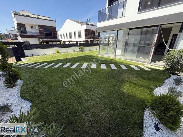 Menderes, İzmir içerisinde satılık Villa