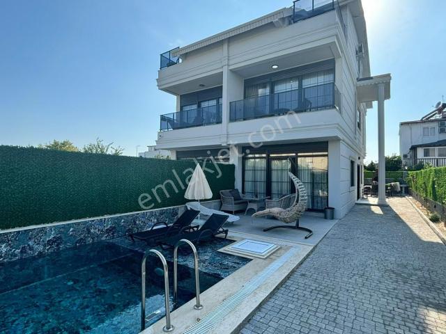 Serik, Kadriye Mahallesi içerisinde kiralık Villa