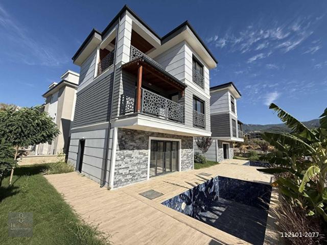 Kuşadasi, Aydin içerisinde satılık Villa
