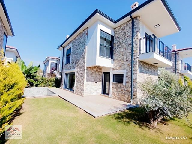 Kuşadasi, Aydin içerisinde satılık Villa