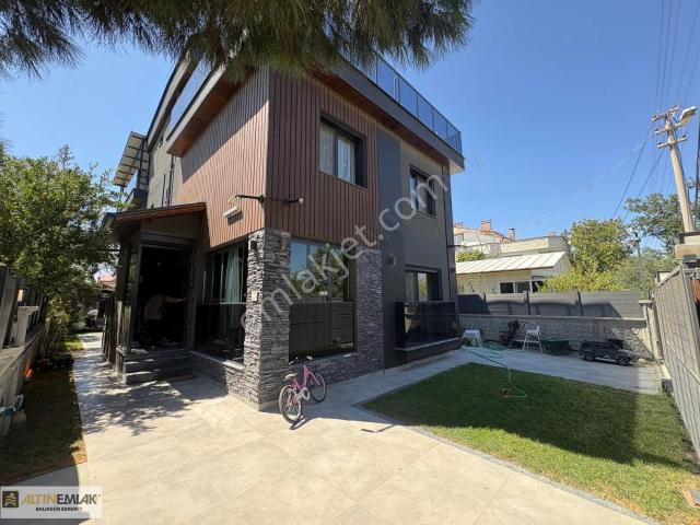 Burhaniye, Balikesir içerisinde satılık Villa