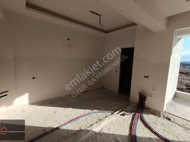 Yeşilyurt içerisinde satılık Villa