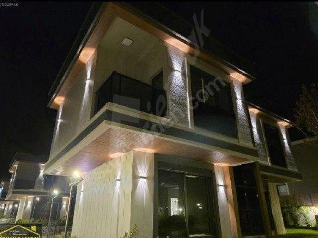 Tekirdağ, Süleymanpaşa içerisinde satılık Villa