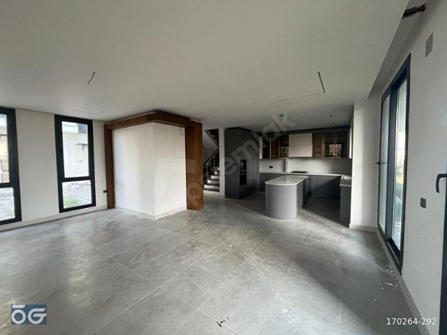 Eski Mezitli, Mezitli içerisinde satılık Villa
