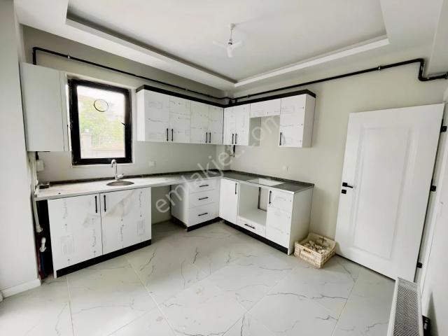 İnönü Mahallesi, Yeşilyurt içerisinde kiralık mülk