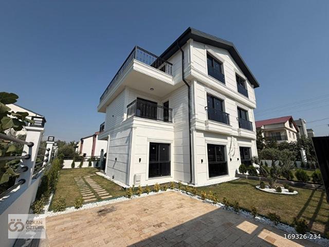 Sariçam, Adana içerisinde satılık Villa