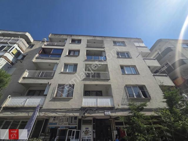 Bayrakli, İzmir içerisinde kiralık mülk