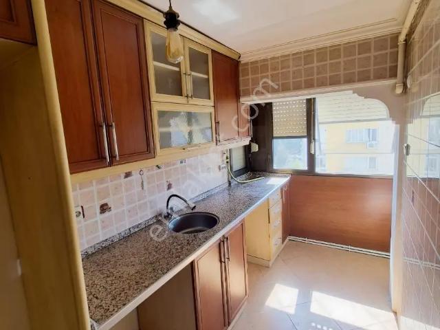Mansuroğlu Mahallesi, Bayraklı içerisinde kiralık mülk