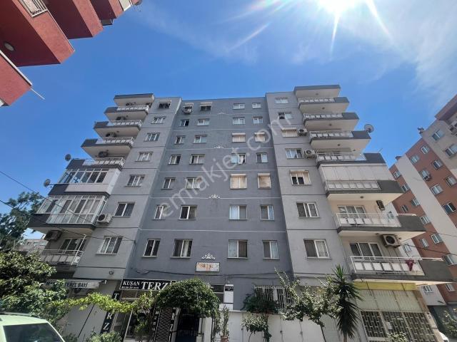 Bayrakli, İzmir içerisinde satılık mülk