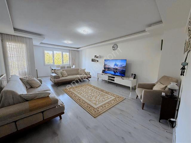 Karabağlar, İzmir içerisinde satılık mülk