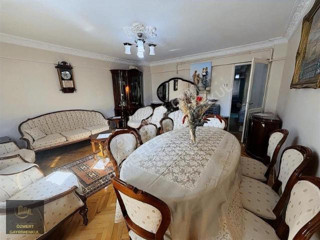 Karabağlar, İzmir içerisinde satılık mülk