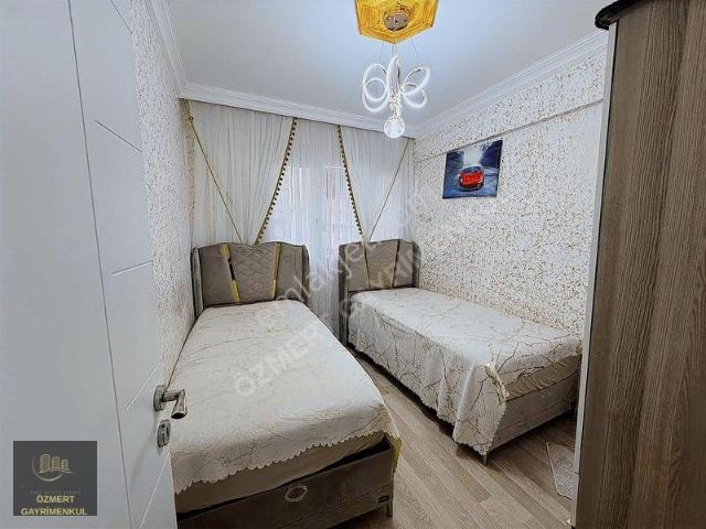 Bozyaka Mahallesi, Karabağlar içerisinde satılık mülk