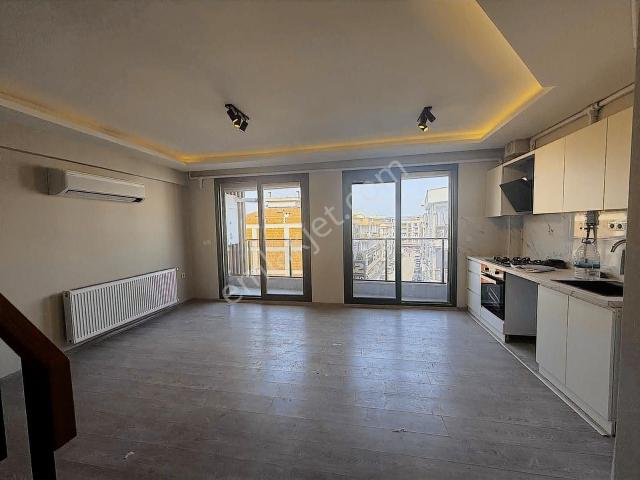 Gaziemir, İzmir içerisinde satılık mülk