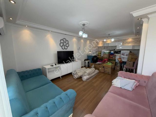 Karabağlar, İzmir içerisinde satılık mülk