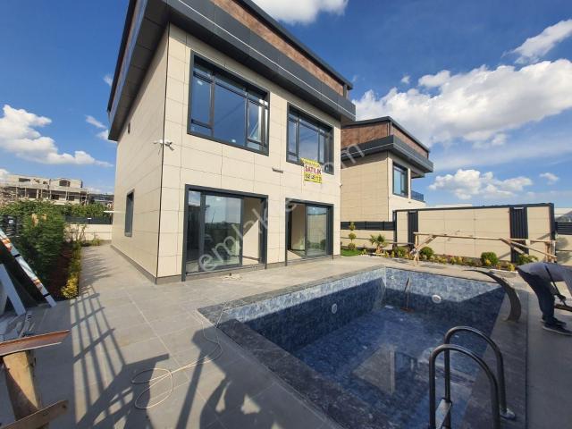 Şanliurfa içerisinde satılık Villa