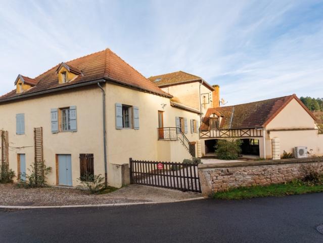 Château vente à Charolles, Ozolles