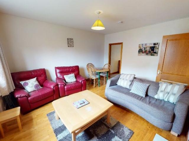 Apartment for rent in Ferryhill, Ballindoch